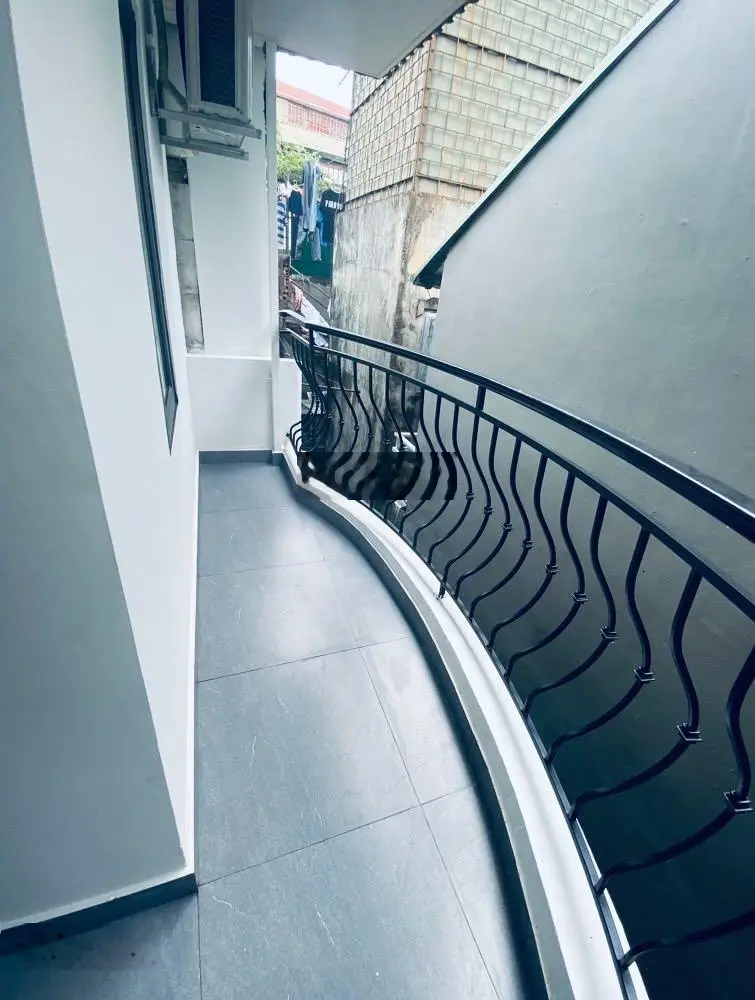 Bán nhà Bạch Mai, 42m2 - 6,245 Tỷ, ngõ nông, gần phố, lô góc 3 thoáng, full nội thất xịn, trung tâm