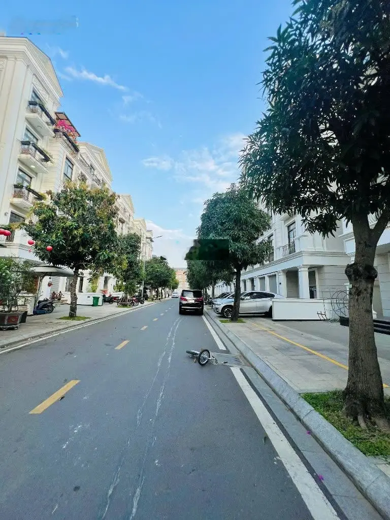 Bán nhà phố Manhattan Glory 84m2 giá 14.4tỉ