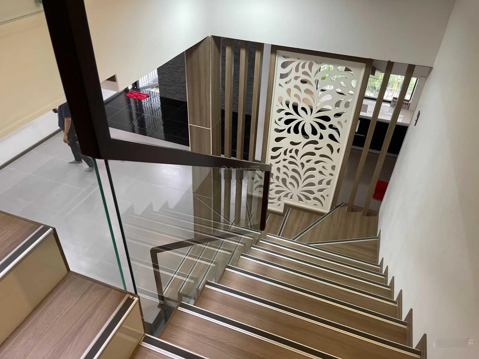 Bán nhà Ngọc Bảo Viên - Trương Quang Cận - đối diện bờ hồ