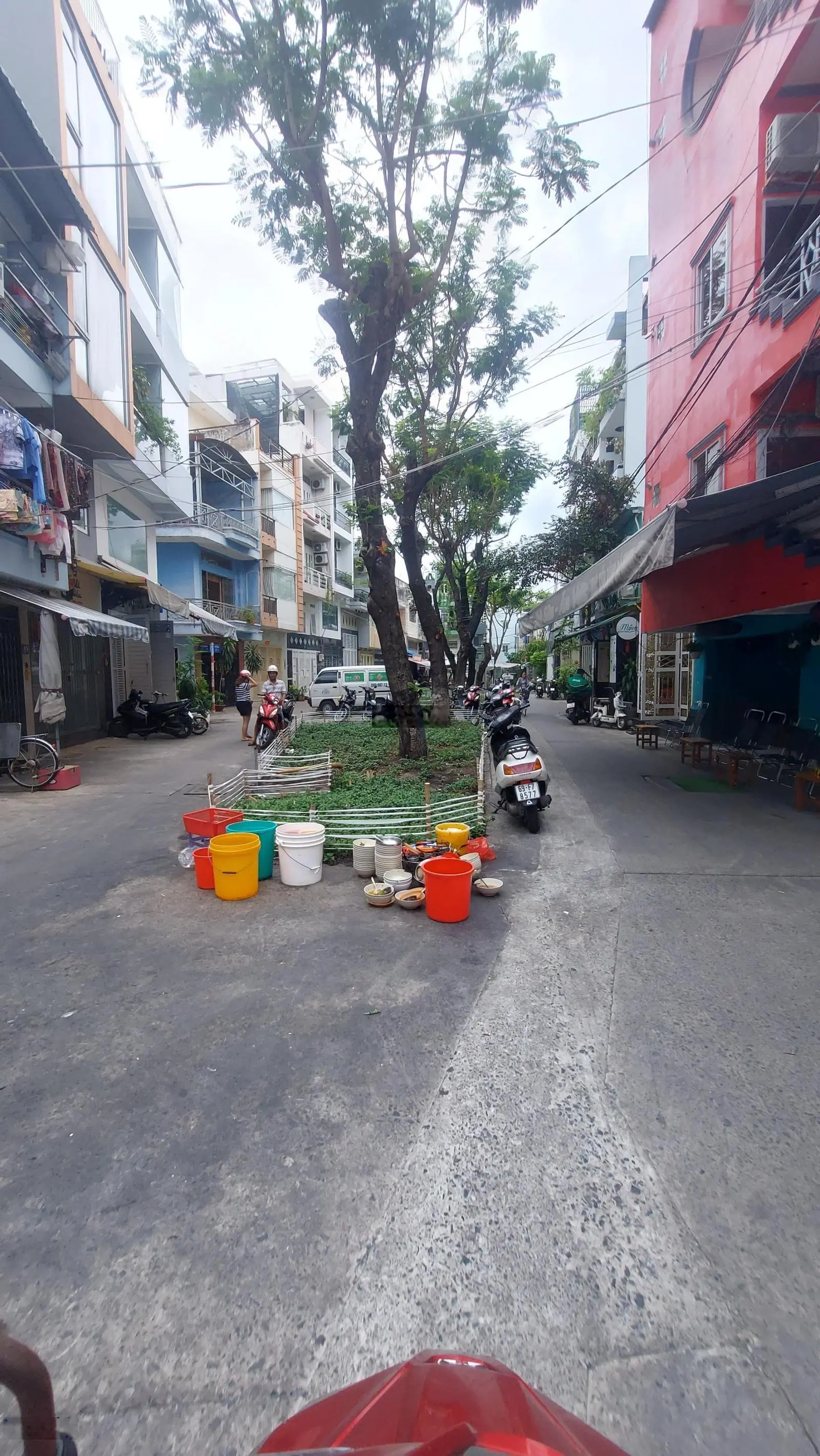 Bán nhà 6 lầu 7 phòng ngủ mặt tiền đường số Quận 4