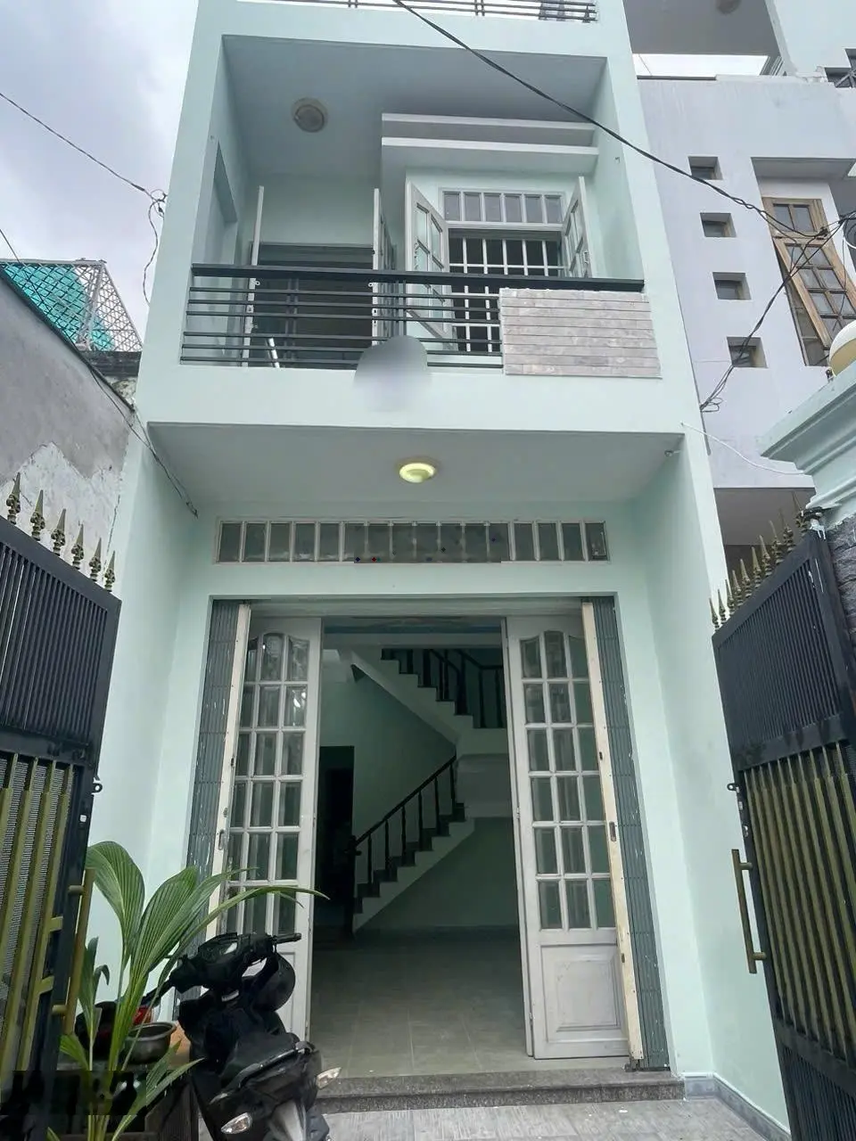 Bán nhà hẻm XH thông, Phường Tân Sơn Nhì DT 3.5x17m 2 tấm giá 5.35 tỷ TL