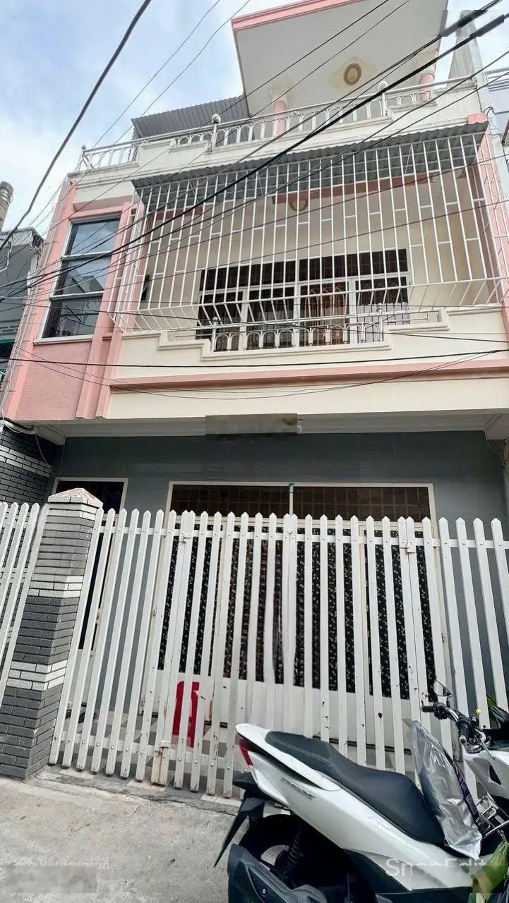 Bán nhà 3 tầng hẻm ô tô Lê Hồng Phong, đoạn gần đường Đồng Nai Mã Vòng chỉ 3 tỷ 4