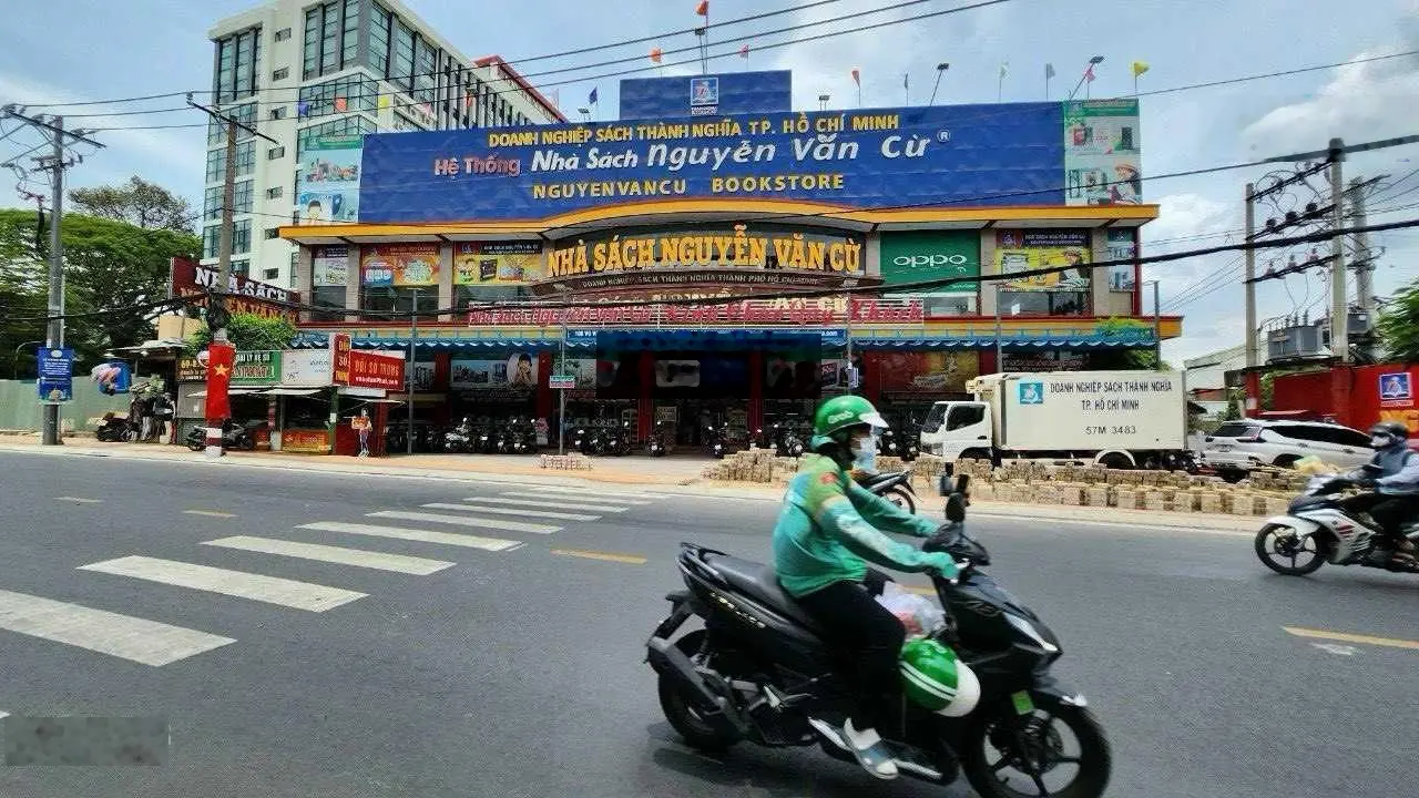 MTKD Tô Ngọc Vân (DT 13x37)m = 480m2. Đang cho thuê 70 tr/tháng. Bán gấp chỉ 35.5 tỷ còn TL