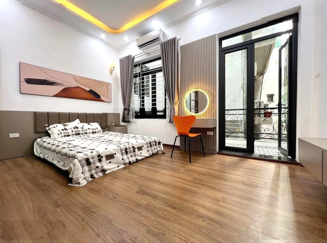 Bán nhanh nhà siêu đẹp ngõ 32 An Dương - Tây Hồ - 40m2 - 5 tầng - 5.2m mặt tiền - 7.9 tỷ - gần phố