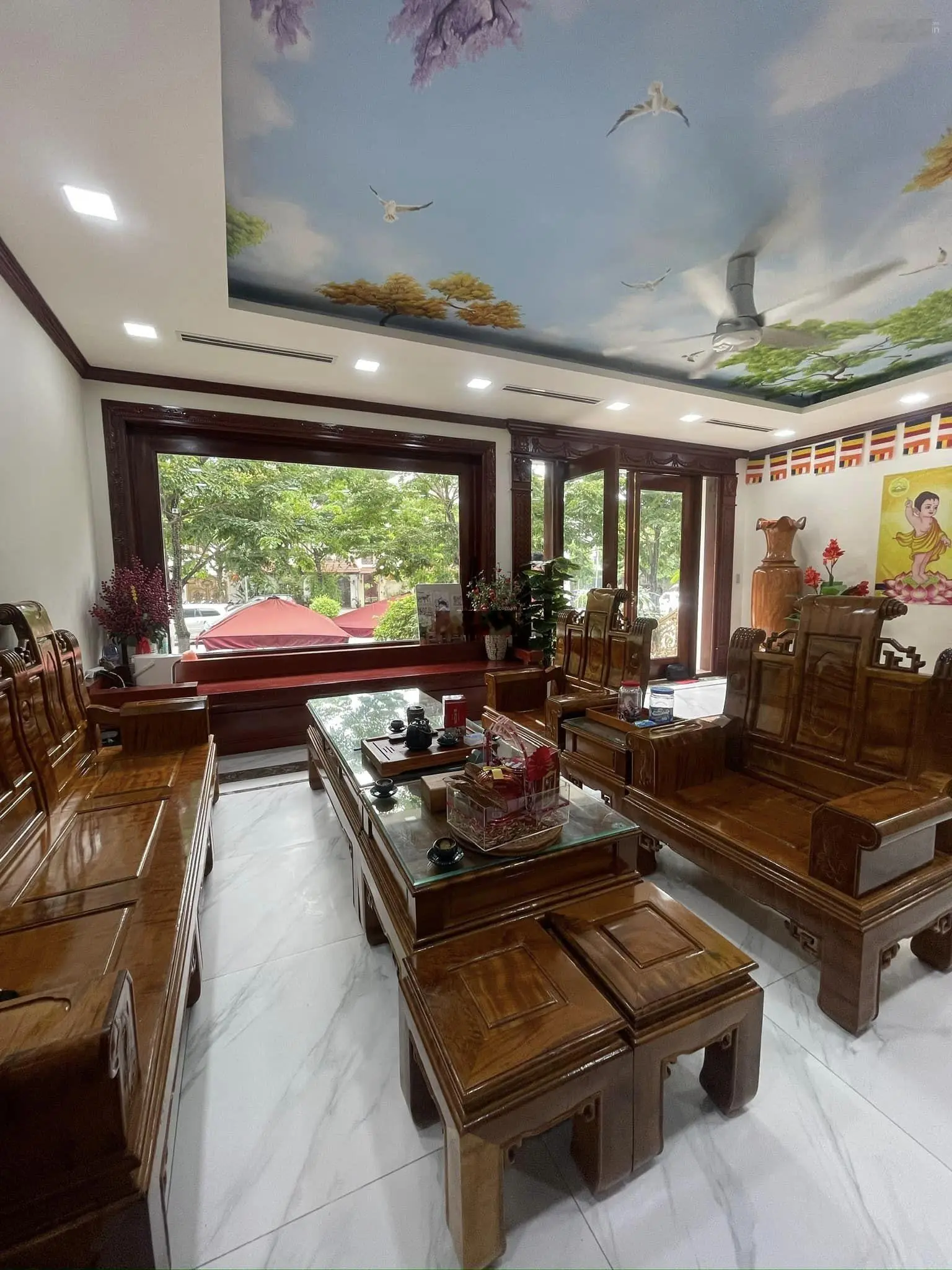 Hiếm 2 thoáng, phố trần quốc hoàn, mặt ngõ thông trải nhựa, oto tránh, kinh doanh 40m mt 4m 11.8 tỷ