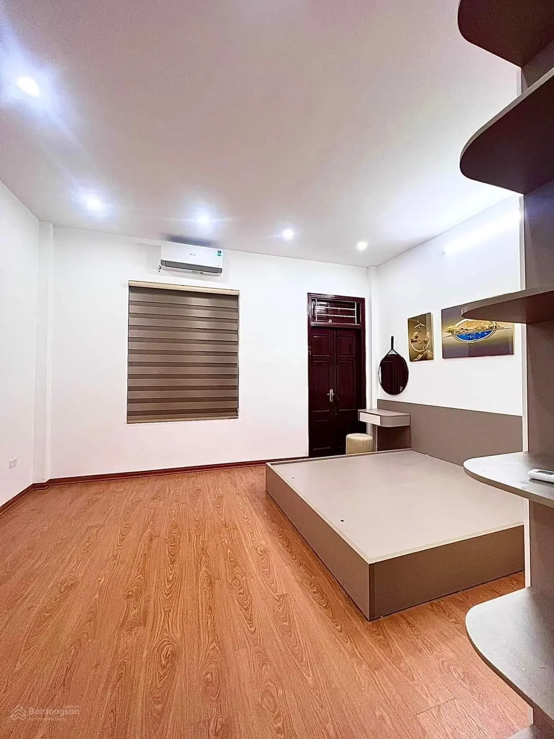 Bán nhà đẹp Lò Đúc Quận HBT Hà Nội DT 25/28m2 5 tầng MT 5m giá 4,8 tỷ nhà đẹp ngõ nông, gần phố cổ
