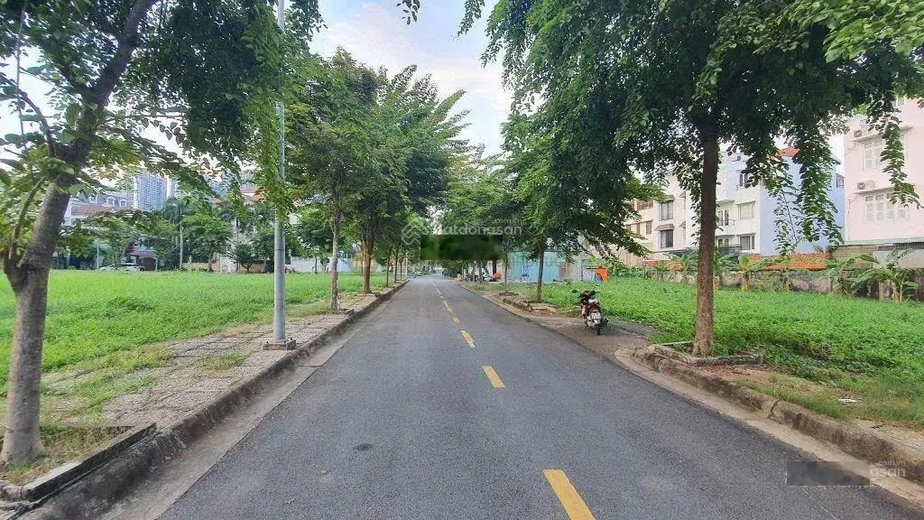 Bán đất khu Compound ngay Nguyễn Văn Hưởng - sẵn phép xây tòa CHDV 7 tầng -16x21-335m2-chỉ 144tr/m2