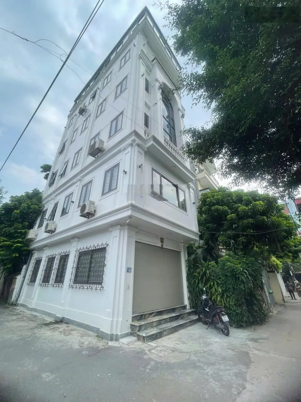 Bán Nhà Sài Đồng căn góc 50m2 x 6 tầng,thang máy,ngõ thông,ô tô tránh nhau,kinh doanh