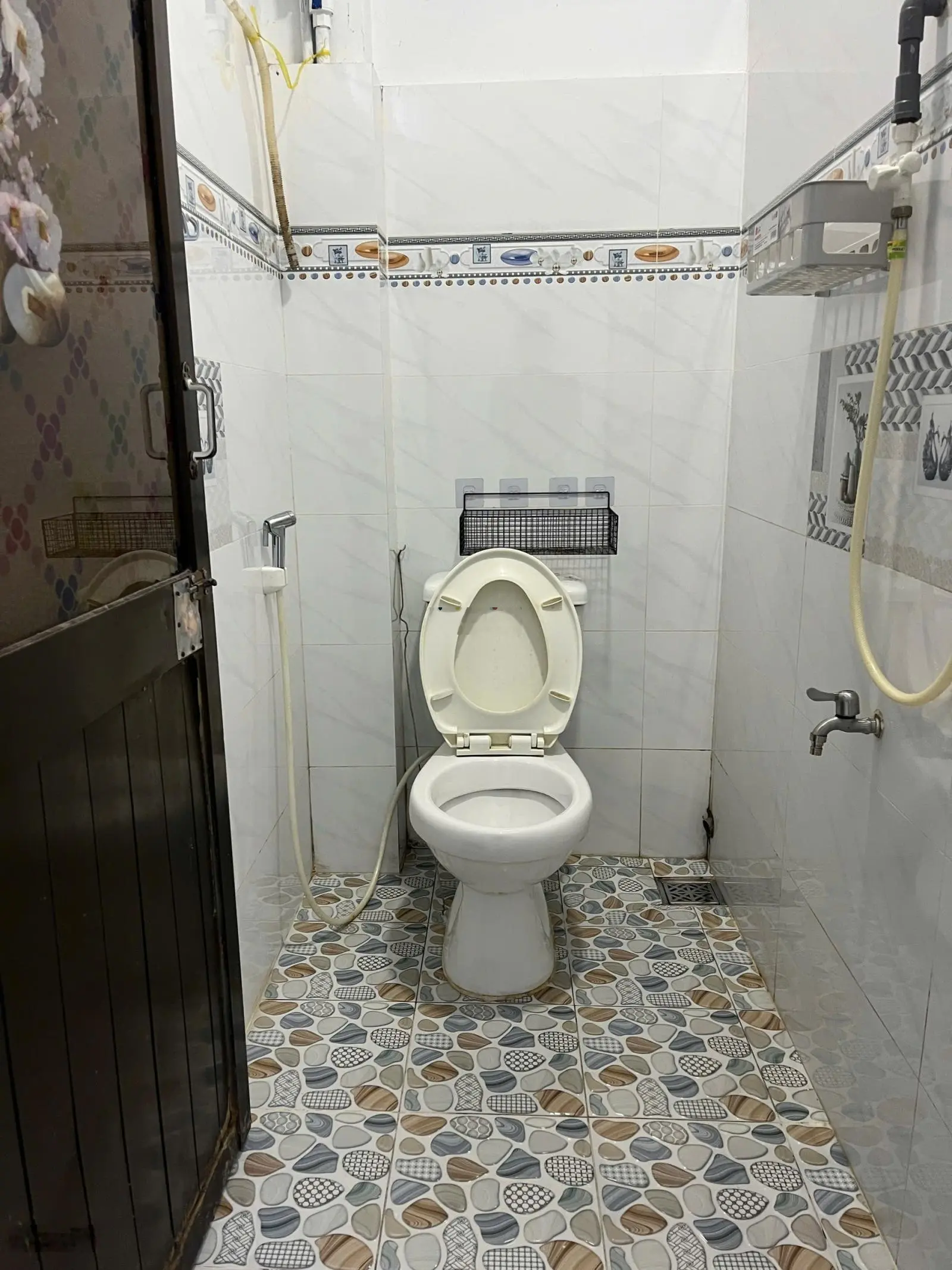 Bán Nhà Bùi Minh Trực,P5,Quận 8 Hẻm Xe Hơi Giá 2.15 Tỷ 2PN, 2WC