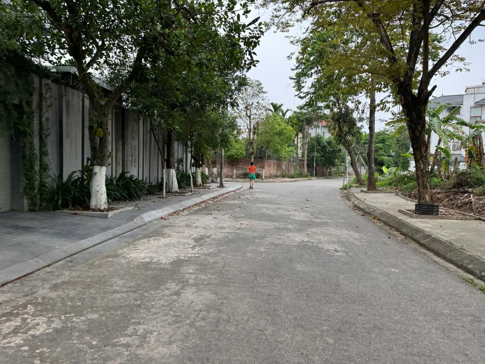 Bán nhà biệt thự đã hoàn thiện xong, KĐT Hà Phong, Mê Linh 300m2, MT 15m sổ đỏ,đt 0982691131