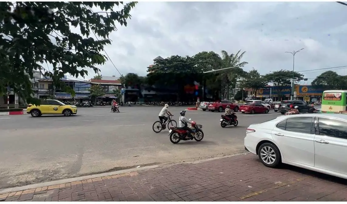 9,2 TỶ SỞ HỮU NHÀ GÓC 2 MẶT TIỀN BÌNH GIÃ, VỊ TRÍ TRUNG TÂM, KẾT NỐI. DT 51m2 THỰC TẾ HƠN 60M2