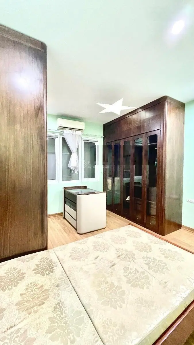 Bán gấp nhà siêu vip Phùng Chí Kiên 65m2 x 5 tầng mặt tiền 4m dân xây chắc chắn phân lô ô tô tránh