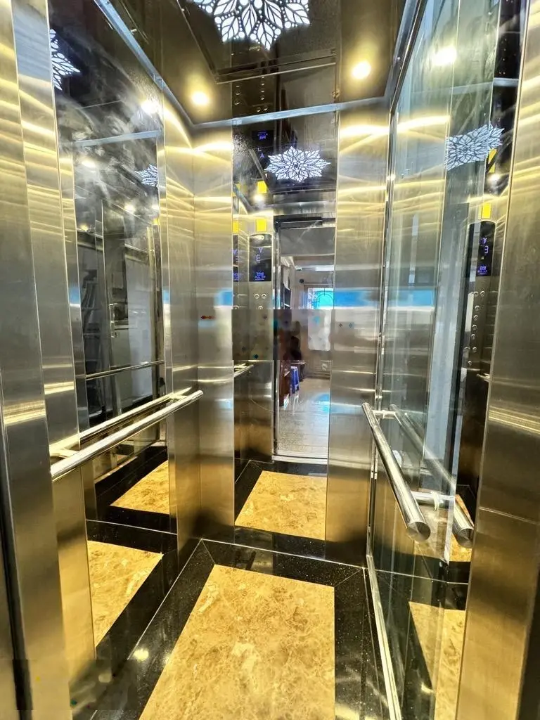 Mặt tiền kinh doanh khu tên lửa -btđb - 4 tầng ~ 100m2 - có thang máy 350kg - chỉ nhĩnh 11tỷ.