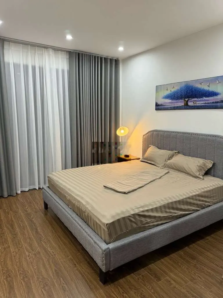 Bán nhà Phúc Lợi 45m2 6 tầng, thang máy, oto 7 chỗ vào nhà