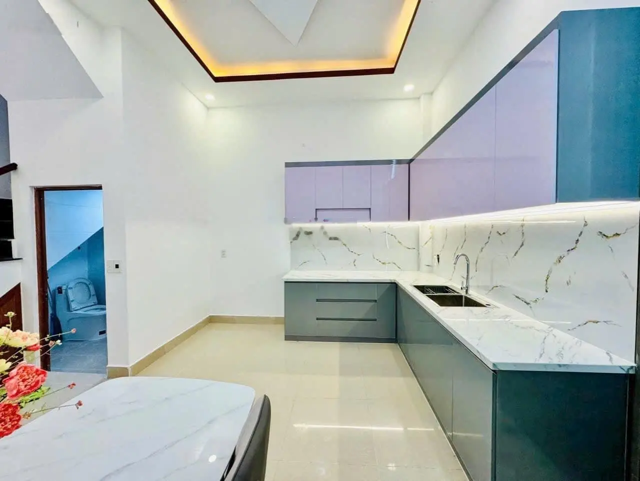 Nhà đẹp 1 lầu đường thông gần chợ Thạnh Xuân