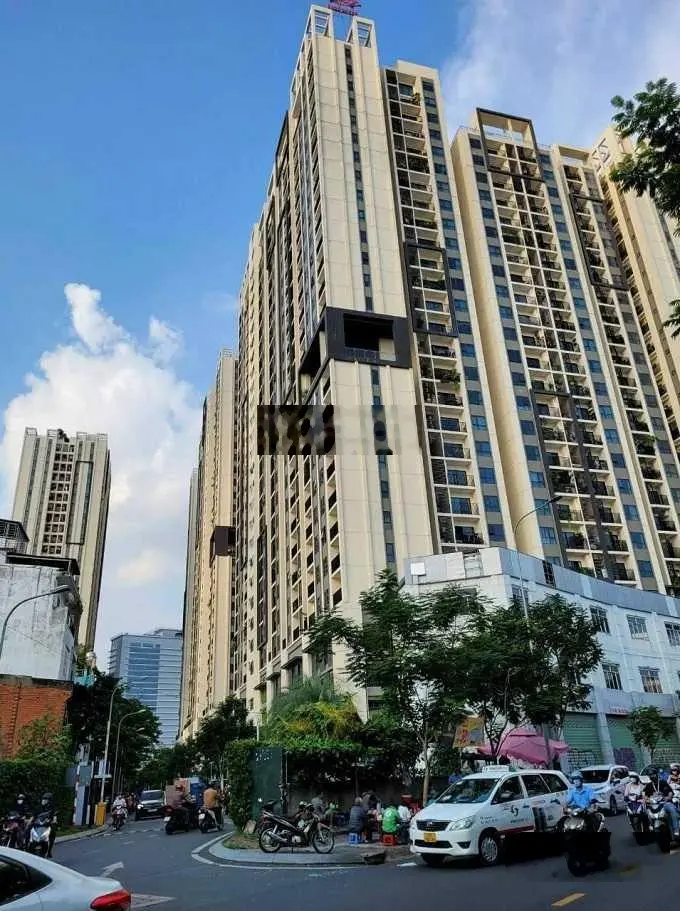 Bán nhà hạ chào 4.9 tỷ, đường 3/2, P11, Q10, 86m2, 4 tầng, nở hậu
