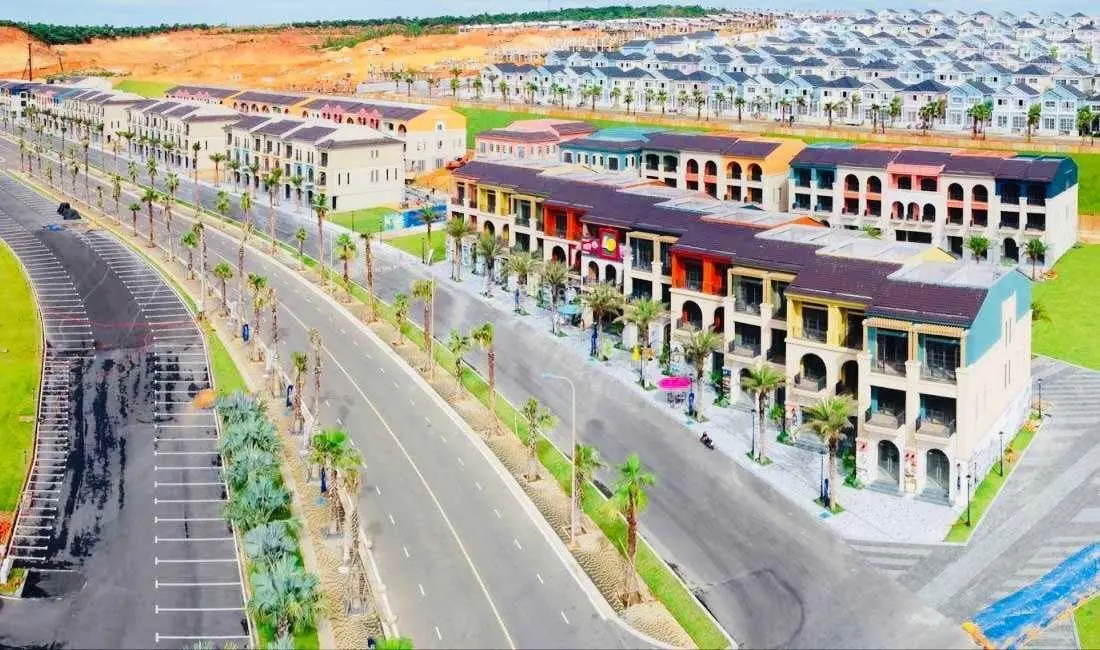 Ngộp quá cần bán gấp shophouse (mặt tiền biển và mặt tiền phố đi bộ) tại NovaWorld Phan Thiết 5tỷ1