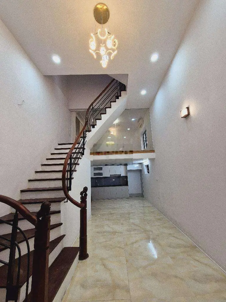 Bán nhà 40m2 Khương Trung, lô góc, 7 phòng, vừa ở vừa cho thuê hợp lý