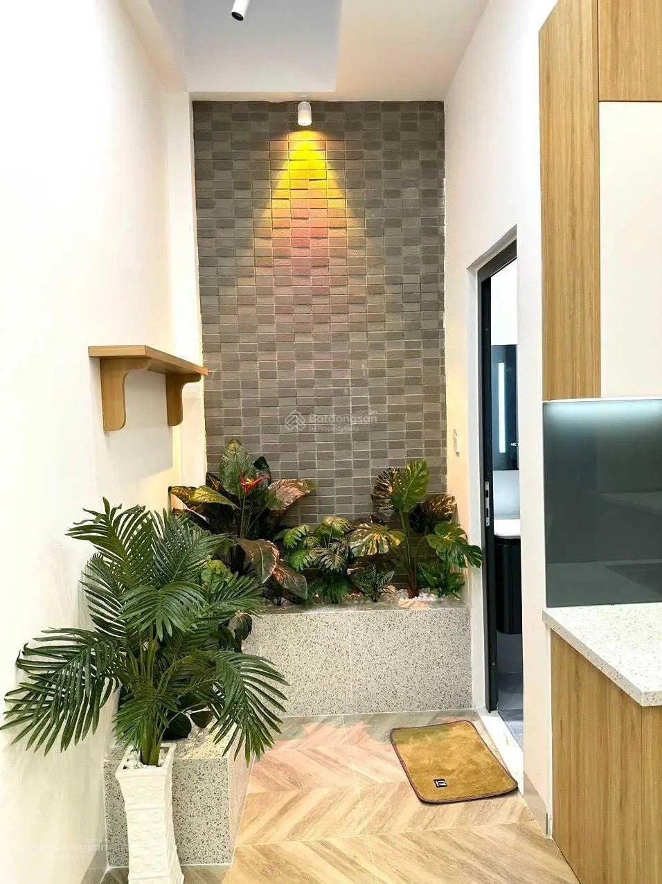 Nhà 2 mặt tiền hẻm ô tô đường Hoàng Việt P.4 Tân Bình tách được 2 căn giá tốt nhất Lúc Này