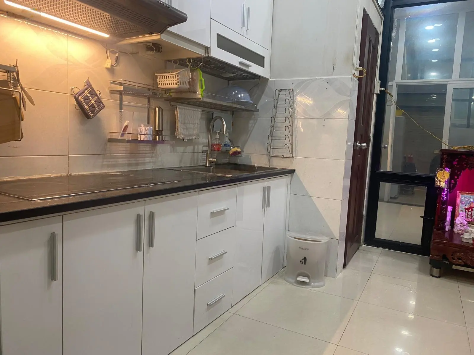 Chính chủ bán MTKD vip sát chợ Bình Tây, đường Lê Quang Sung, P. 2, Q. 6, giá chỉ hơn 8 tỷ