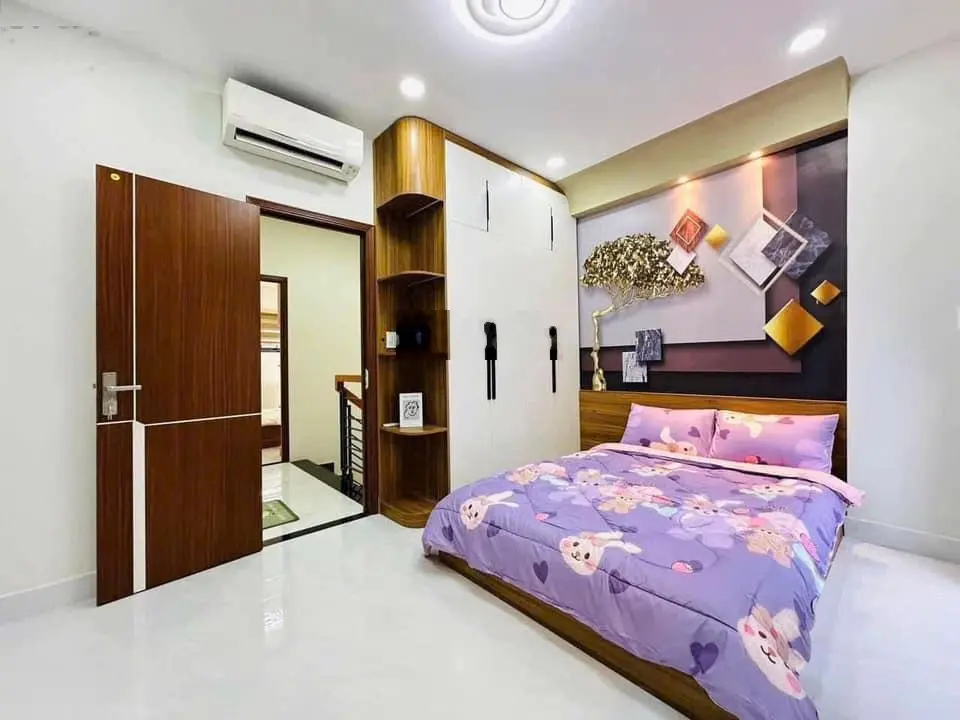 Qua Mỹ, cần bán gấp căn nhà ngay Nguyễn Kiệm, Phú Nhuận. 65m2, sổ riêng. 0984 555 ***