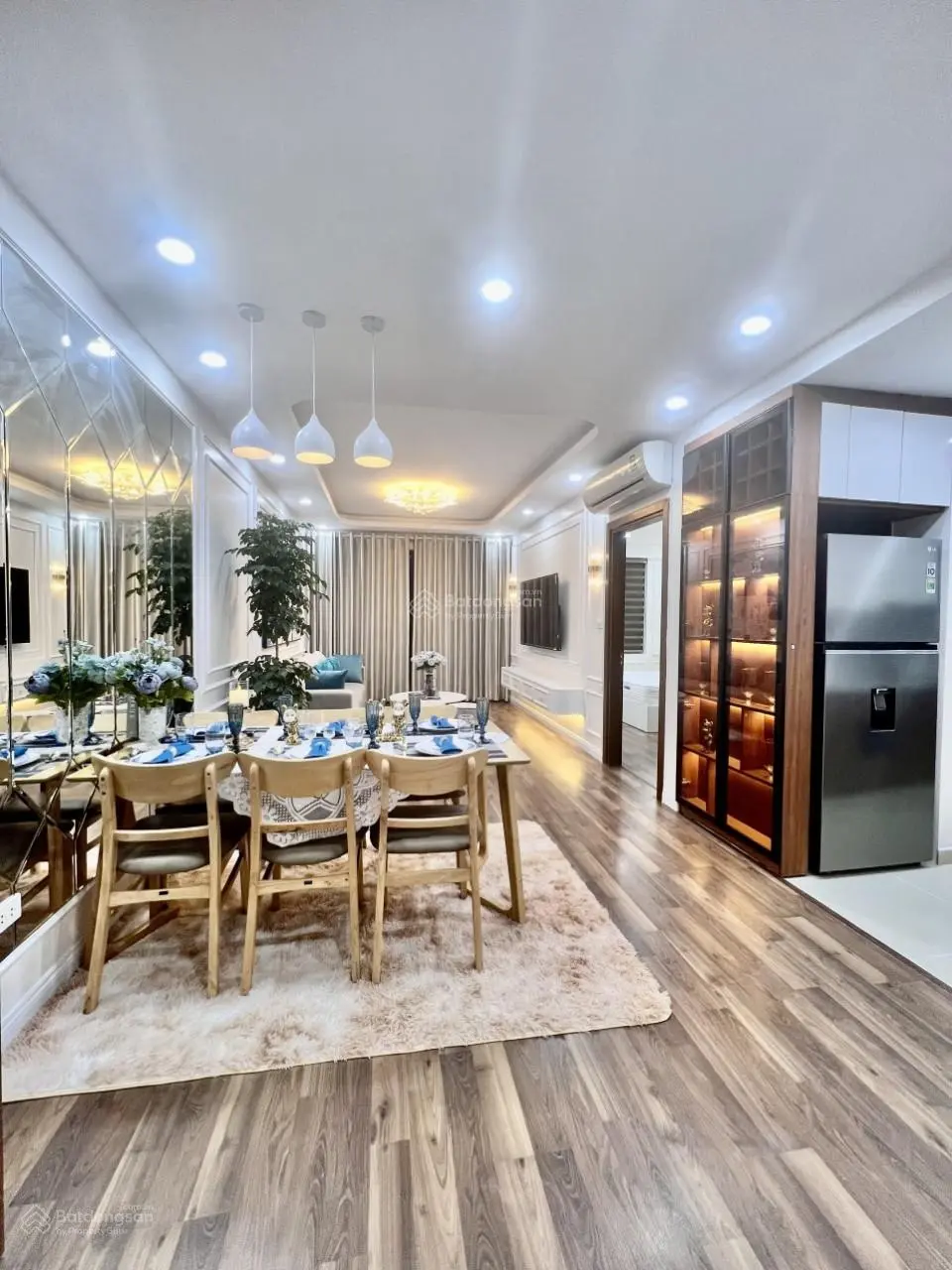 Gia đình bán gấp căn hộ 3PN view hồ Sky Lake tại FLC Complex - 36 Phạm Hùng giá nhỉnh 5 tỷ bao hết