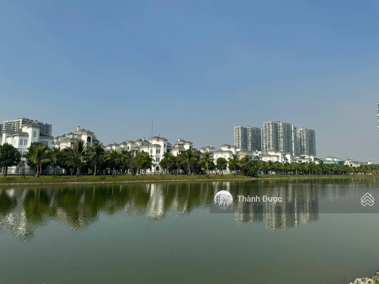 Bán biệt thự vip nhất mặt hồ ngọc trai vinhomes ocean park 1 - giá đầu tư cực tốt
