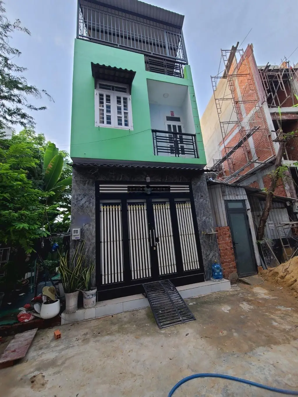 Bán Nhà Hxh 6M ĐS11 BHH gần Aeon 3 tầng 50m2 4.7 tỷ