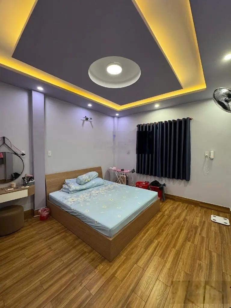 Bán nhà đẹp 5 tầng, khu vip Phạm Hùng, cách 900m Aeon Mall Cao Lỗ. Quận 8