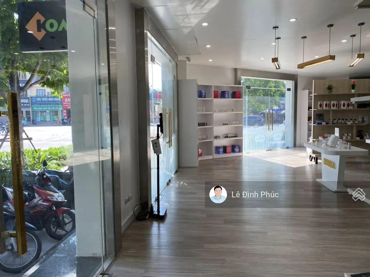 Nhà đẹp, 100m2x7 tầng, mt 6.5m, thang máy, 1 mặt phố, 1 mặt ngõ ô tô- dòng tiền 100t/tháng, 34 tỷ