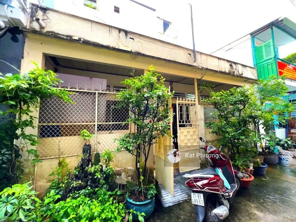 HIẾM-gần 80M2-NGANG 8M(NỞ HẬU)-HẺM XE HƠI THÔNG NHAU-NHÀ KHU VIP QUẬN 10-GẦN ỦY BAN NHÂN DÂN QUẬN10