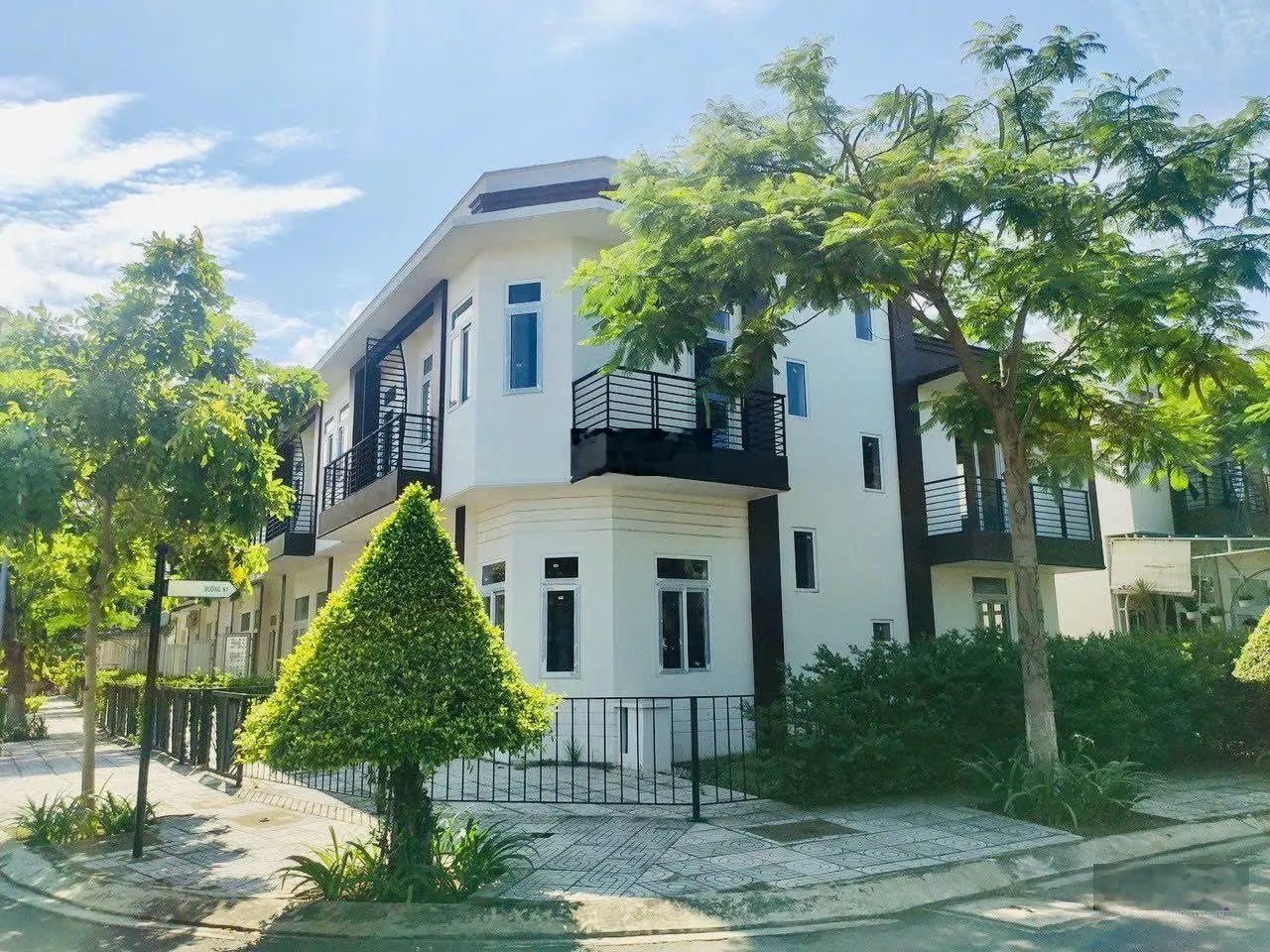Chủ kẹt tiền bán gấp căn nhà phố MT dự án Riverside 1,7 tỷ. 1 trệt 2 lầu