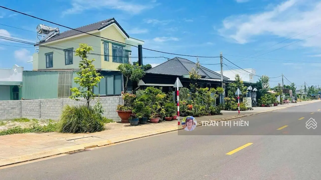 Lô góc 2 mặt tiền đường Tạ Văn Sáu (đường QH số 2)-trung tâm thị trấn Đất Đỏ-16mx13m full thổ cư