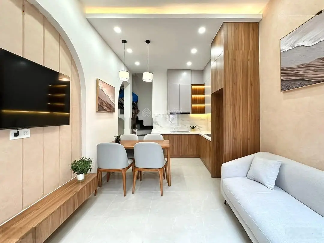 Siêu phẩm nhà đẹp KTS thiết kế giáp Quận 1. Đường Lê Văn Duyệt 28m2 3 tầng 3PN