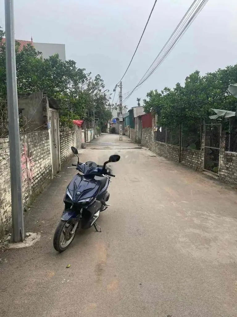 Bán lô đất thổ cư trục chính tại Tân Thành, Đan Phượng. Diện tích 43m2, giá 2,1 tỷ