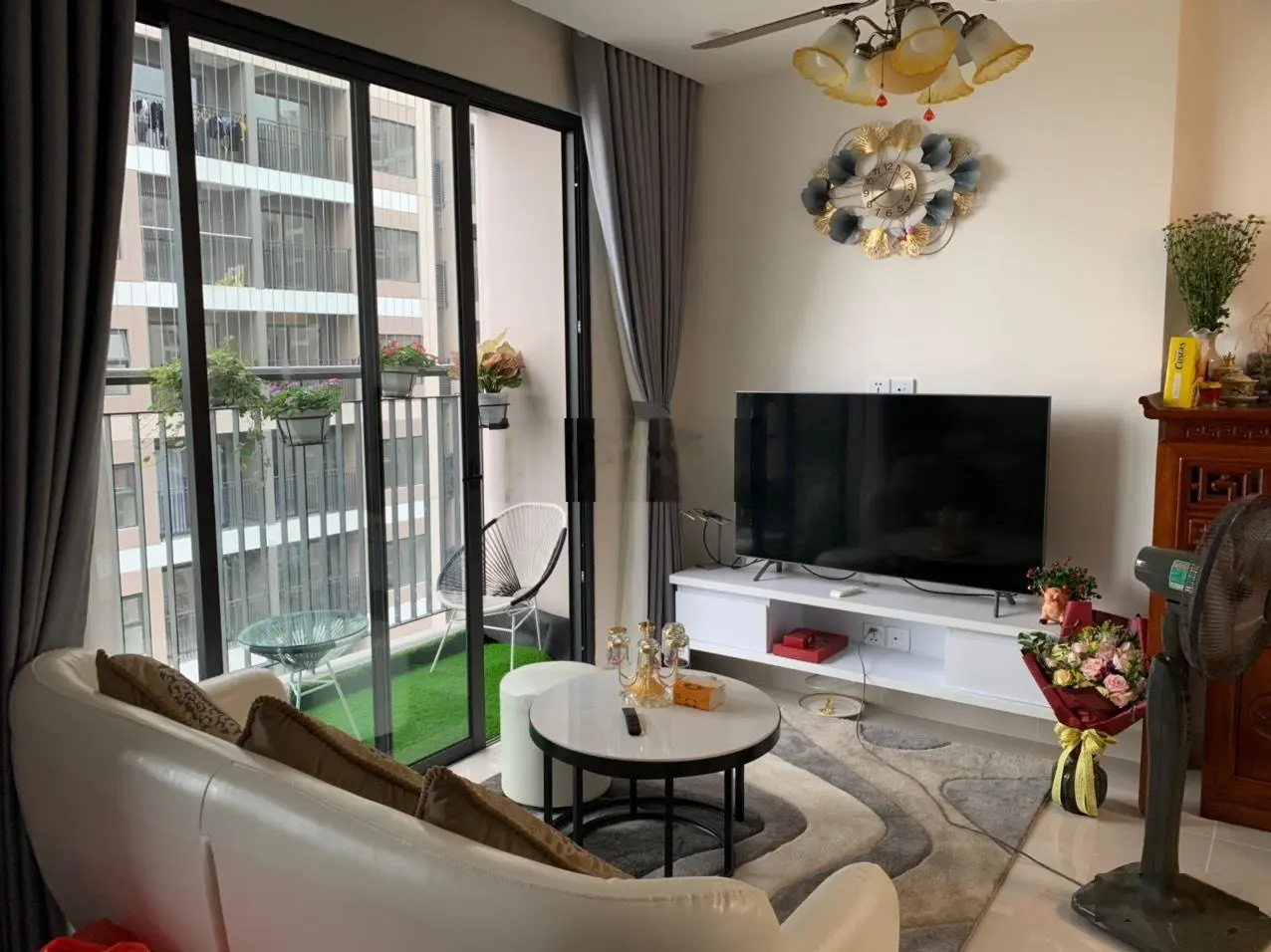 Chủ nhà gửi bán nhanh căn hộ 2PN+1 GÓC 70m2 Full Nội Thất Chỉ với 2.9 tỷ Tại Vinhomes Ocean Park