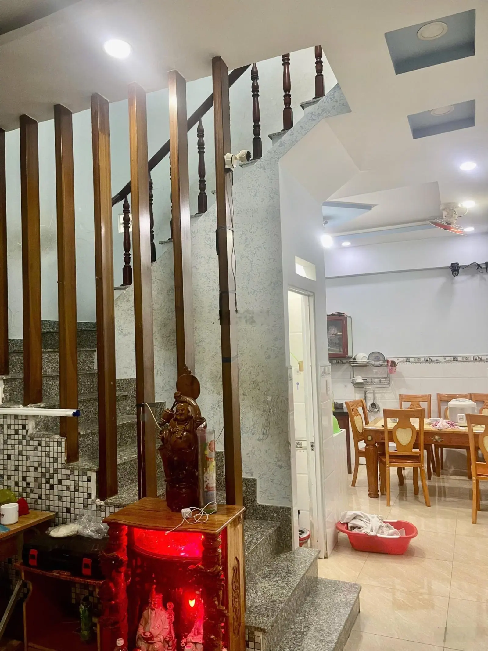 Chính chủ 4x11m, hẻm 5m gần chợ cần tiền bán gấp