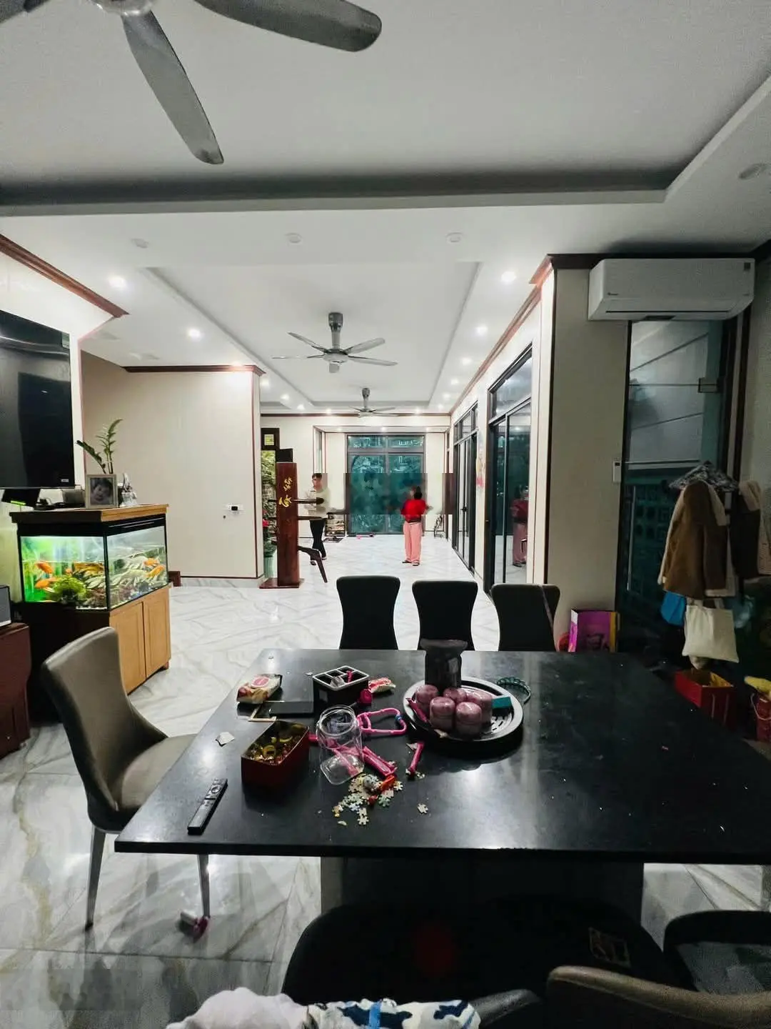 Cần bán nhanh căn biệt thự sân vườn phố Đội Nhân Trung tâm quận Ba Đình Hà Nội