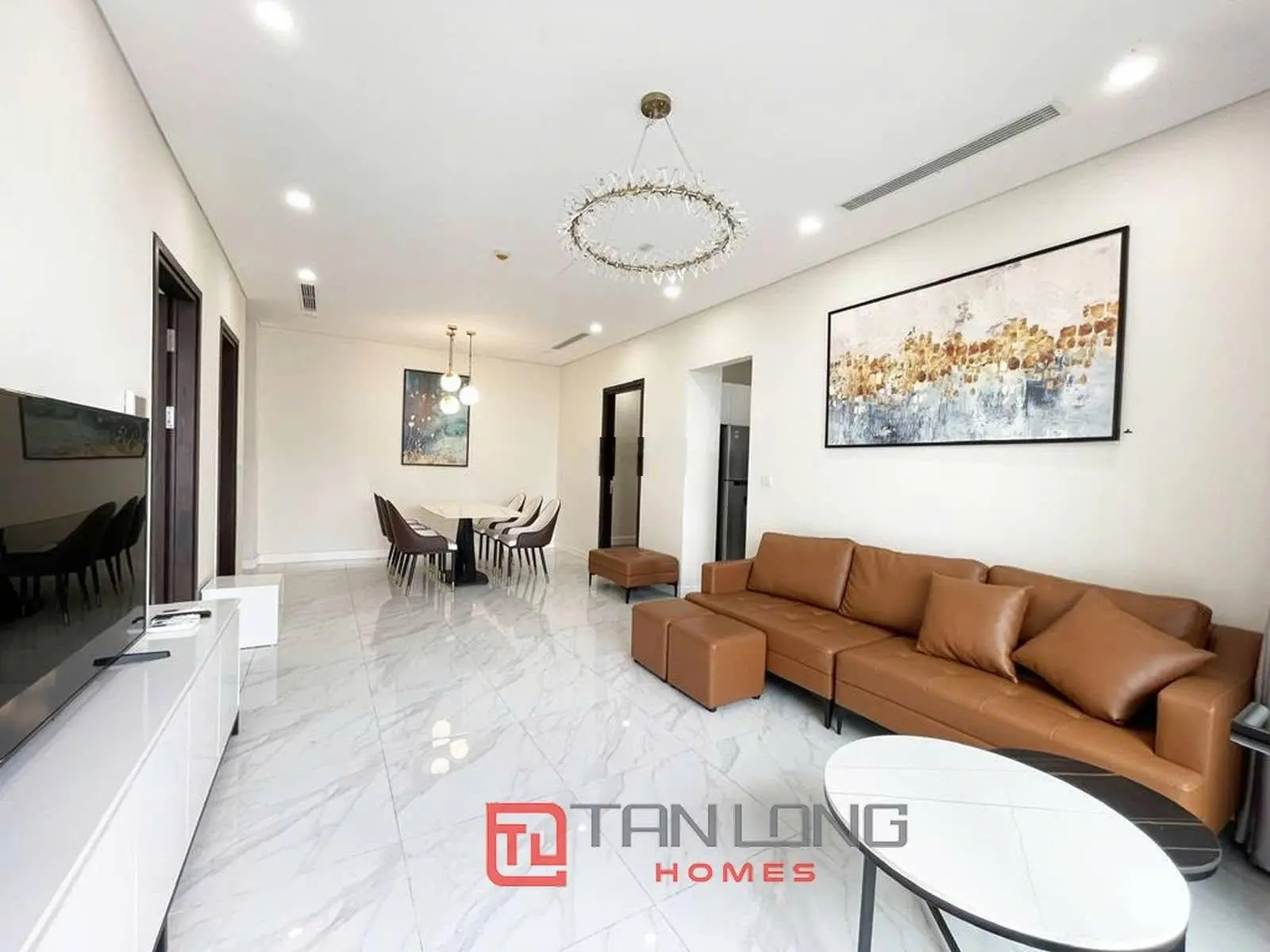 Bán nhanh căn hộ 3 ngủ El Dorado tòa E2 view hồ Tây, nội thất cao cấp hiện đai. LH: 0398 195 ***
