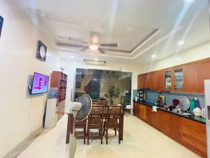 Bán nhà mặt phố Nguyễn Văn Lộc Hà Đông. Vị trí trung tâm, kinh doanh đỉnh cao. 5 tầng 100m2 42,5 tỷ