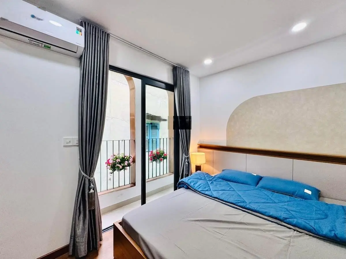 Nhà đẹp vị trí vip cách mặt tiền 30m2 2 tầng đúc kiên cố full nội thất đón xuân 3.x tỷ