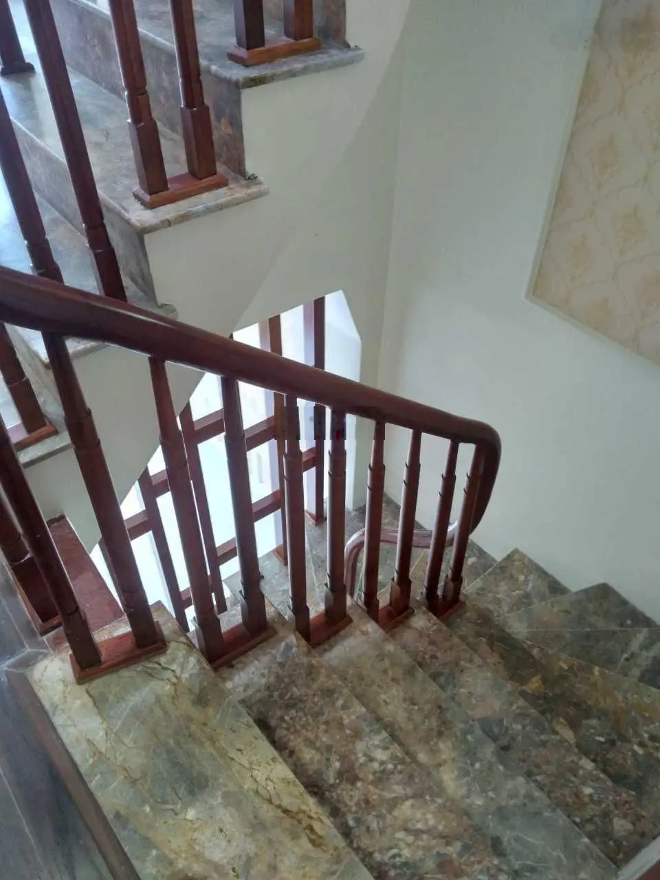 Bán nhà Vĩnh Ninh DT 40m2, XD 5 tầng 4PN, ngõ ô tô nhà dân XD giá 3.65 tỷ, LH 0985 636 ***