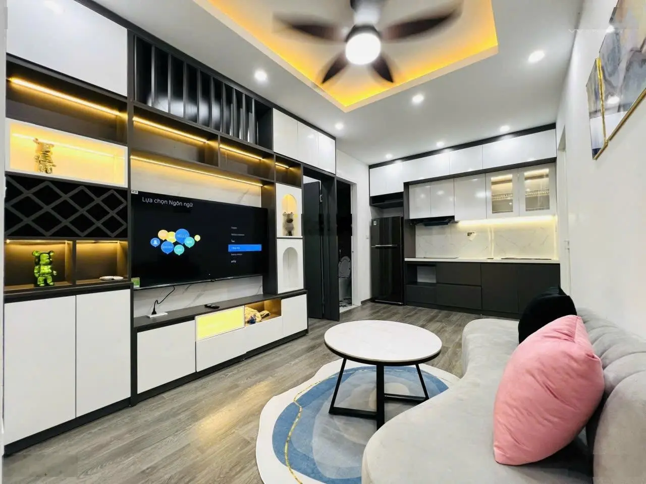 Bán gấp căn 46m2- 2 ngủ & 1 vệ sinh HH4C Linh Đàm Hoàng Mai. Lh: 0966 455 *** em Thuỷ