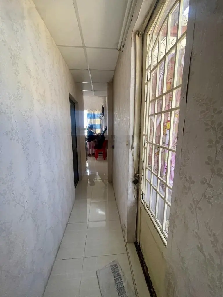 Hot bán gấp nhà riêng Hương lộ 2, Bình Tân 42m2, 3 tầng 3PN hẻm xe hơi ngay ngã tư 4 Xã, chỉ 3 x tỷ
