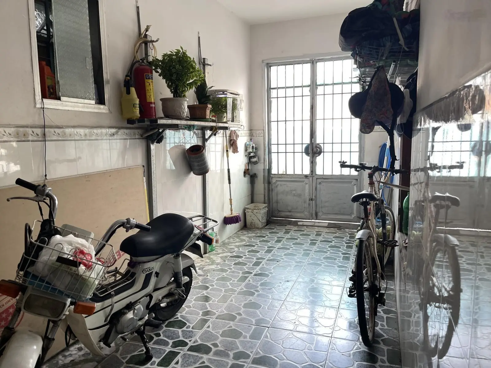 Cần bán gấp nhà mặt tiền kinh doanh, cạnh bến xe , cách biển 3 phút