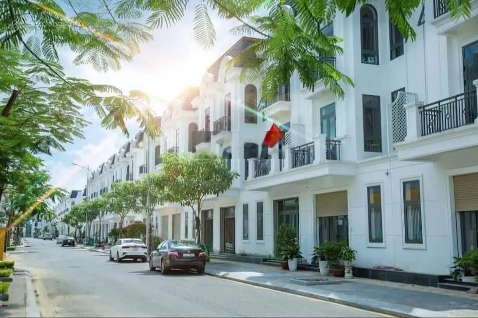 Chủ nhà cần tiền cần bán gấp căn SH4.34 108m2 xây 4 tầng giá bán liên hệ để ép giá