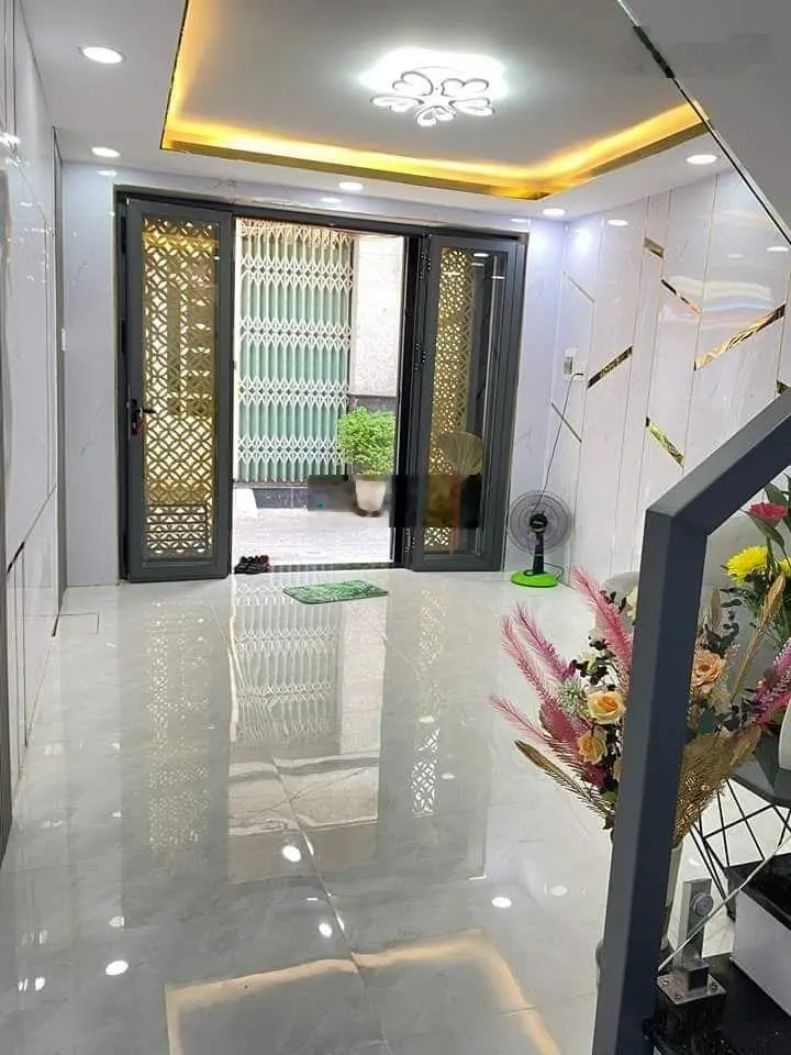 Chủ cần tiền làm ăn nên bán nhà Nguyễn Văn Luông, Quận 6, 48m2, 2PN, 2WC giá 2tỷ250.