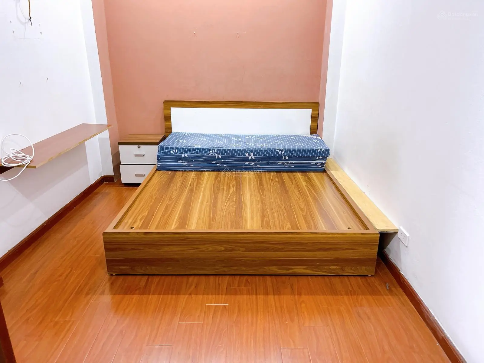 Nhà cực đẹp - phúc tân - hoàn kiếm - cách 10m ô tô đỗ cổng - ngõ nông thẳng tắp - 30m ra mặt phố