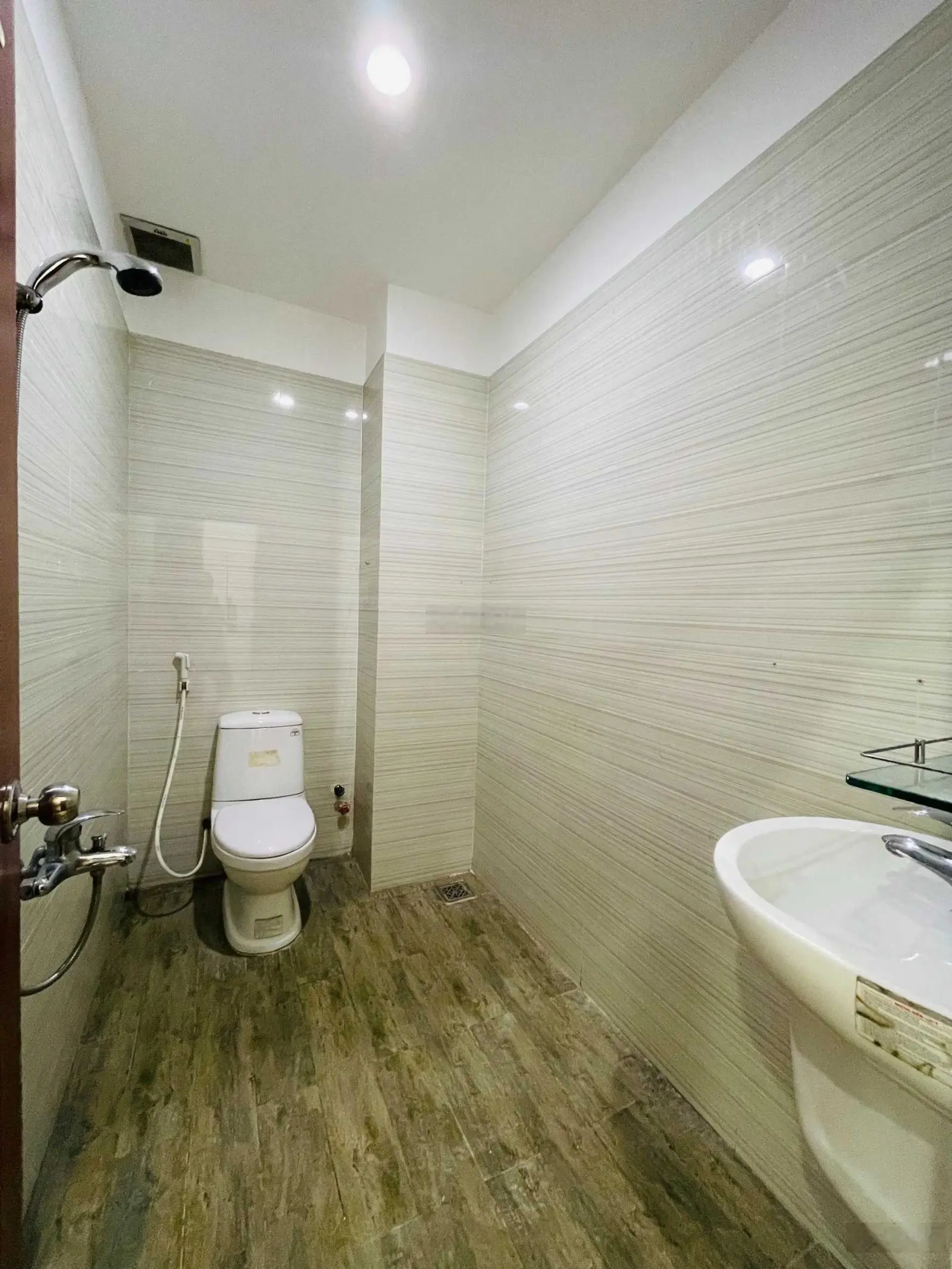 Bán nhà 3 lầu (4x18m) đường số khu Công Ích, Quận 4, P. Phú Mỹ, Quận 7 LH: 0917 796 *** Phương