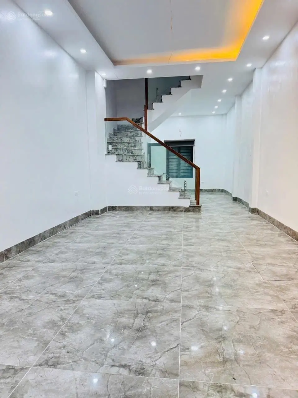 Hoa hậu đường láng quận đống đa